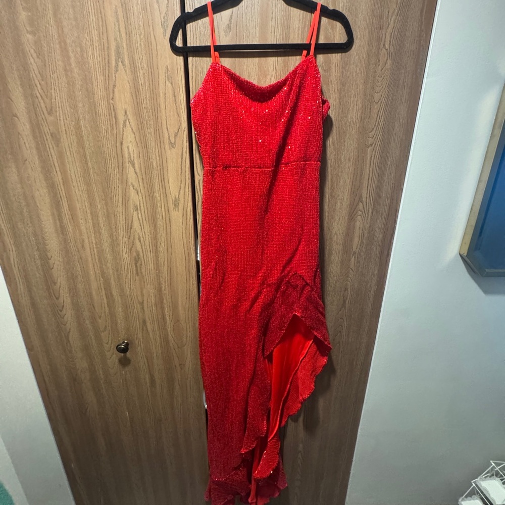 Elegant Red Evening Dress
